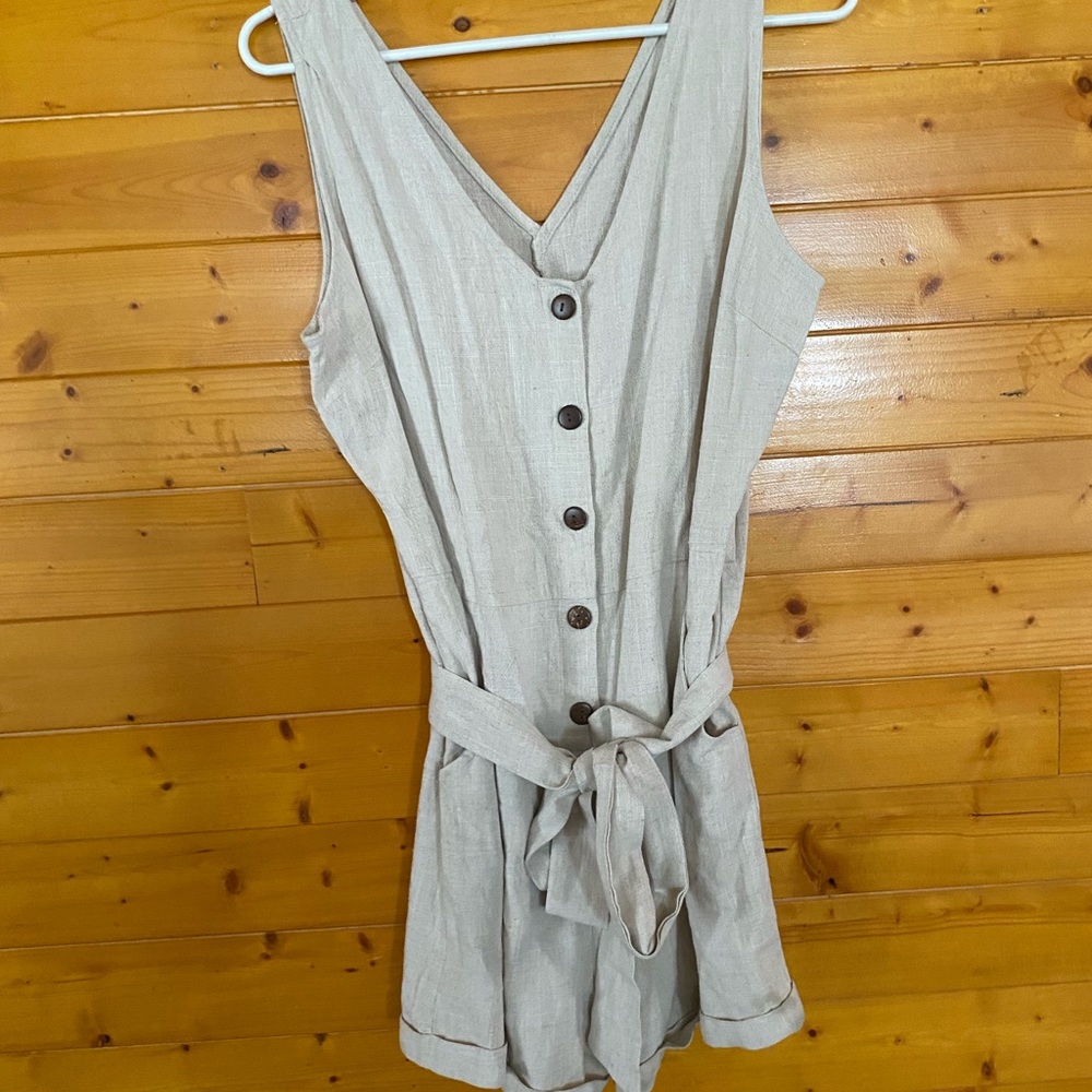 Cream romper